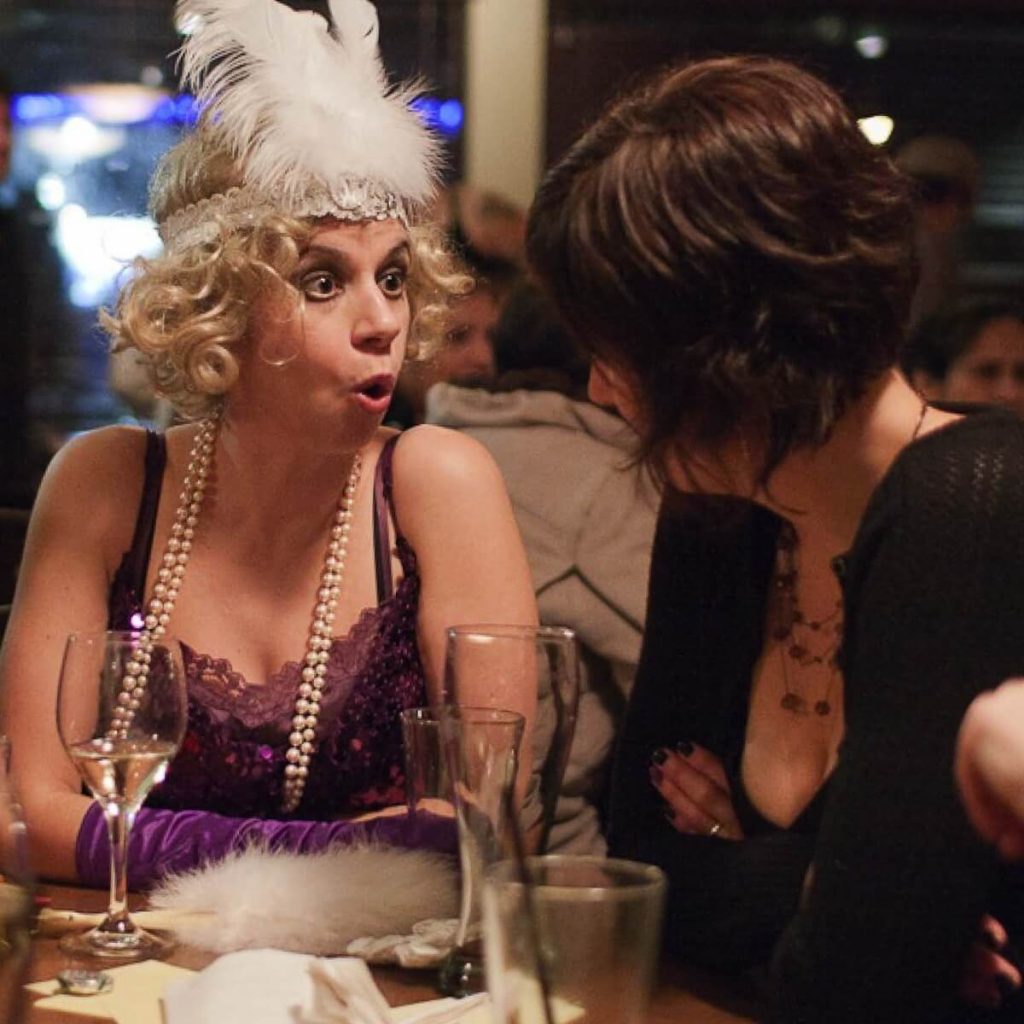 everyone-plays-08_Murder_Mystery_flapper