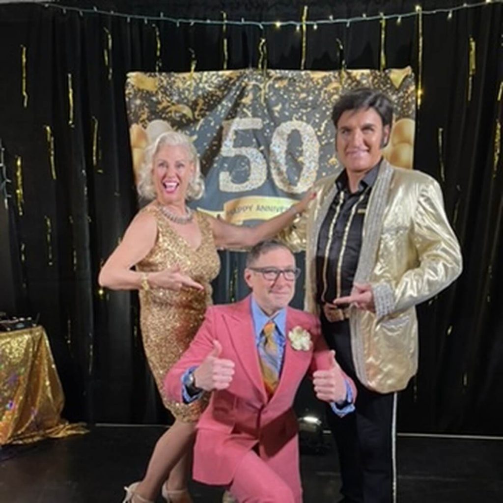 name-that-tune-music-trivia-corporate-event-stage-pose2