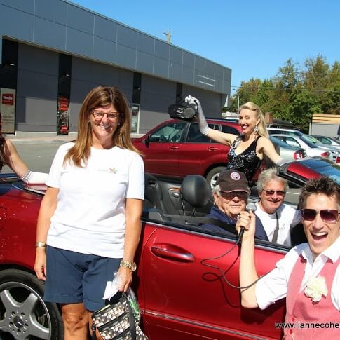 prize-patrol-live-roving-trivia-corporate-event-Prize_Posse_car