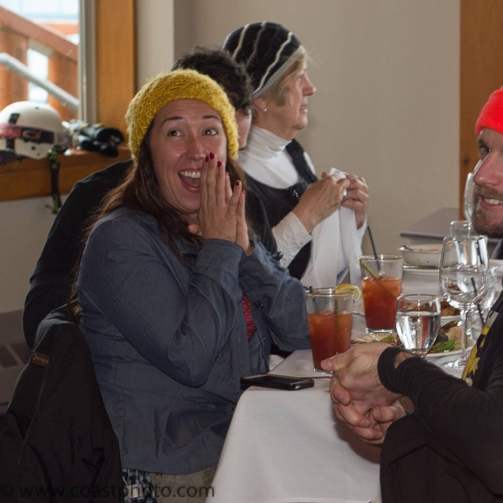 undercover-actors-surprise-reveal-corporate-event_02