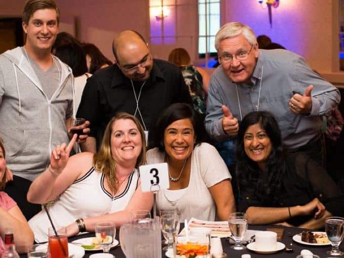 Pop Trivia teams